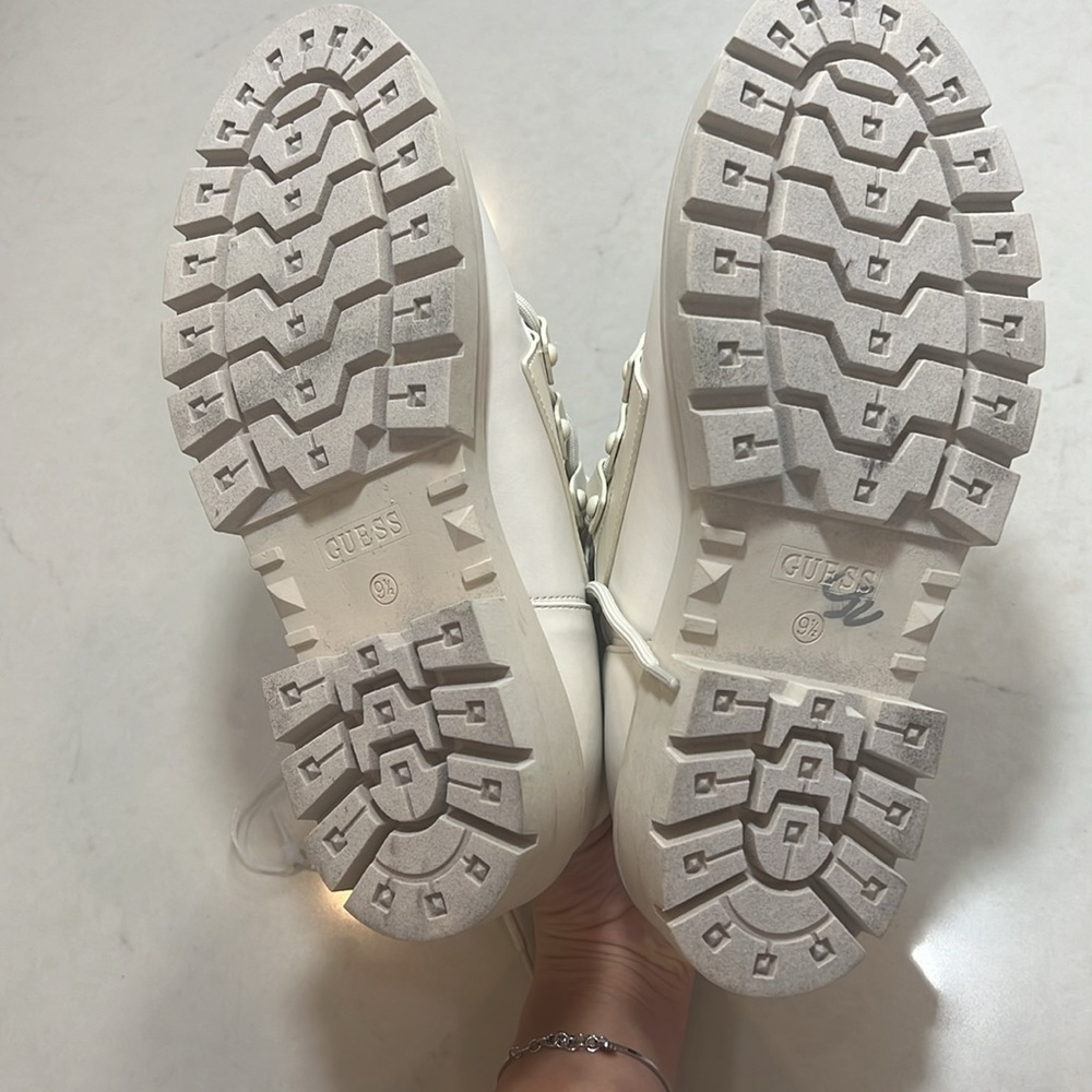 Guess women boots, new, size 9 1/2 - Picture 6 of 7
